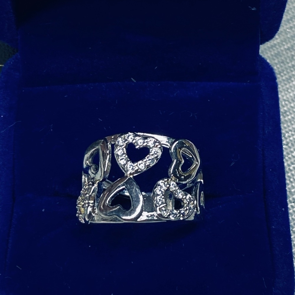 Elegant sterling Silver Heart Ring
